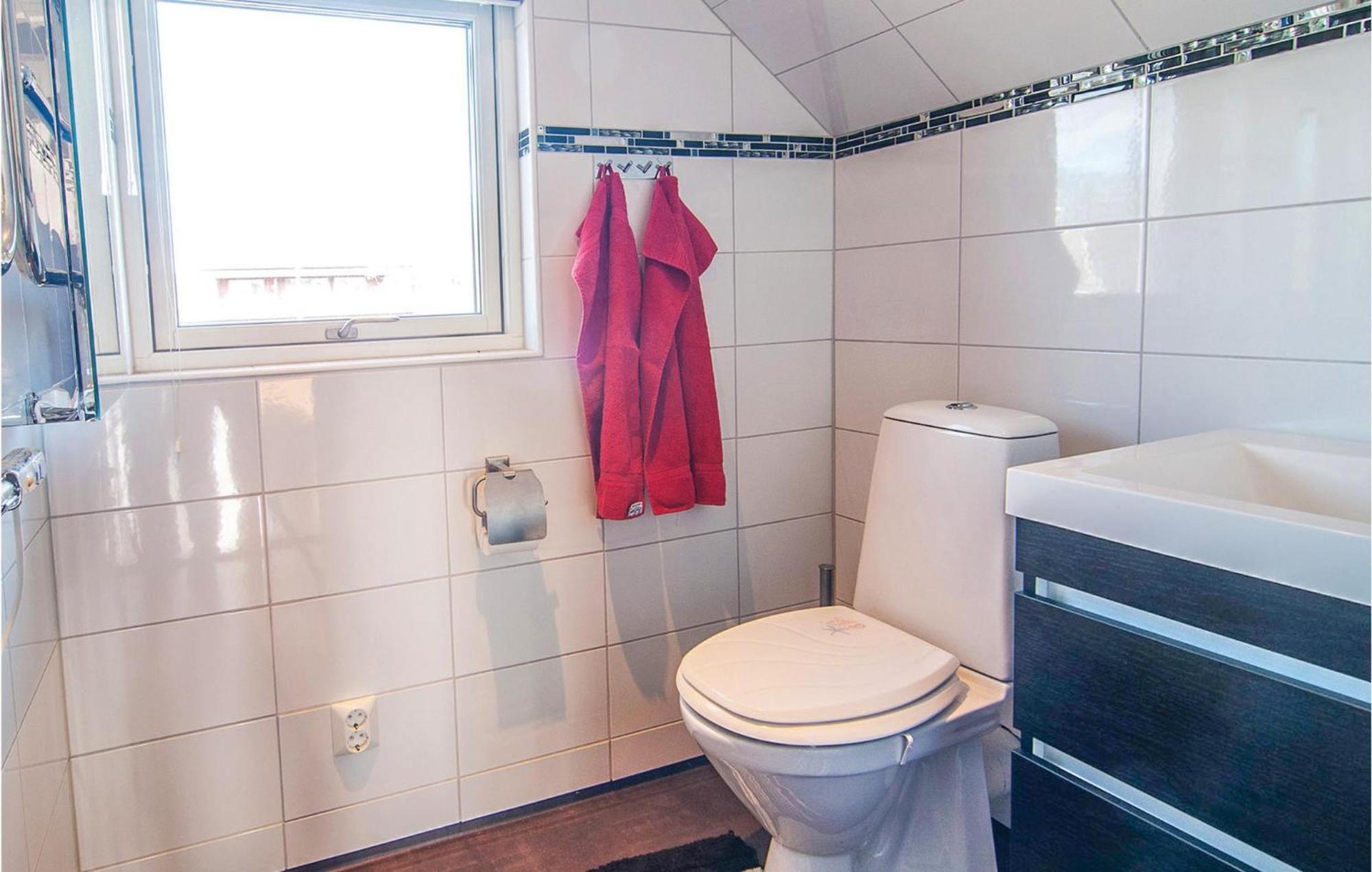 Cozy Apartment In Klintehamn With Wifi Exterior photo